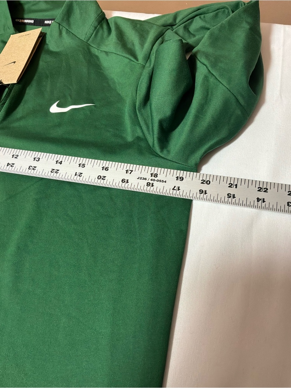 Nike Women’s Running Green 1/4 Zip Long Sleeve Athletic Pullover sz M - Picture 7 of 7